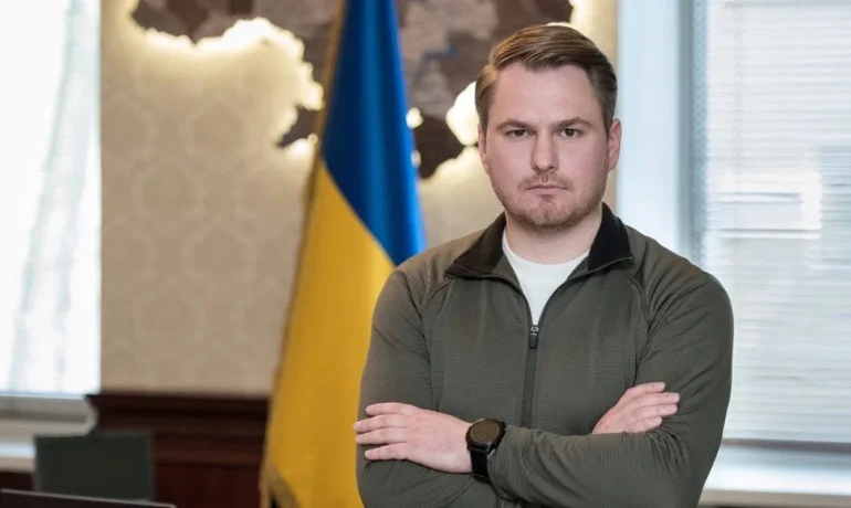 В сети обсуждают возможную связь Кравченка с информационными атаками на СБУ, БЭБ и Цивинского