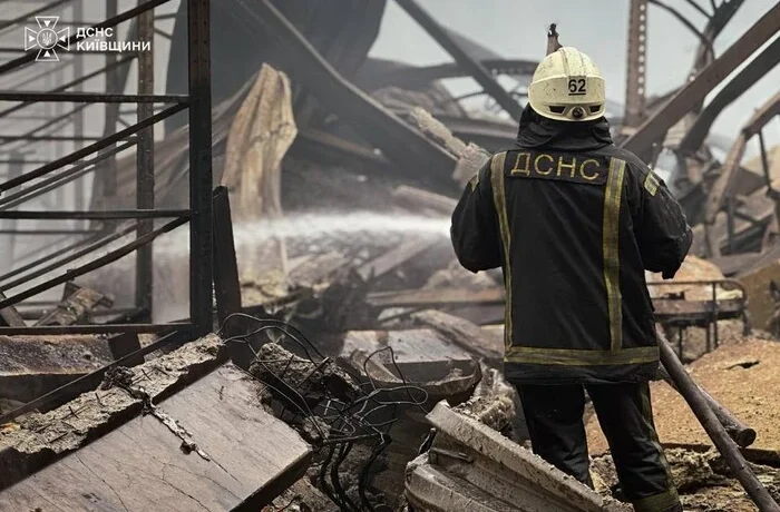 Атака на Київщину забрала життя жінки та двох дітей