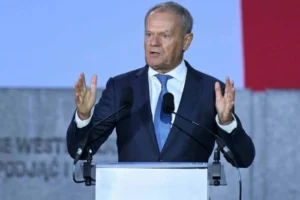 Прем’єр Польщі назвав осінь і зиму вирішальними для України