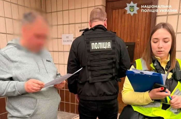 «Квитки» до Європи за $21 тис.: у Києві адвоката викрито на схемі для ухилянтів