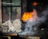 У Миколаєві росіяни атакували відділення пошти та склади, де зберігалися овочі