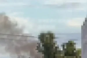 У Києві пролунав потужний вибух: є влучання в офісні будівлі