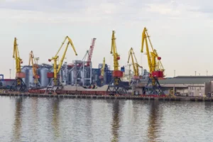 Україна треба терміново розблокувати чорноморські порти, альтернативи немає – Центр транспортних стратегій