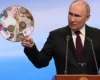 Путін обмежив вивезення грошей із Росії: «зайву» готівку конфісковуватимуть