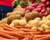 Огірки й картопля дорожчають, цибуля дешевшає: як змінилися ціни в Україні