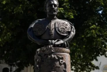 На місці поваленого Леніна в Києві з’явиться пам’ятник Мазепі