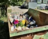 Полтавчанка накопичила у квартирі тонни сміття. Щоб його вивезти, довелося кликати поліцію