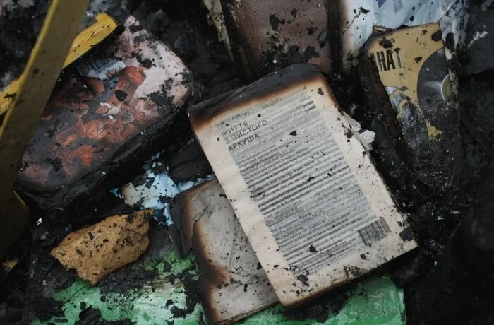 Книжки в Україні можуть подорожчати: як російські атаки впливають на ціни