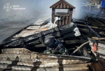 Окупанти атакували птахоферму на Одещині: спалахнула пожежа