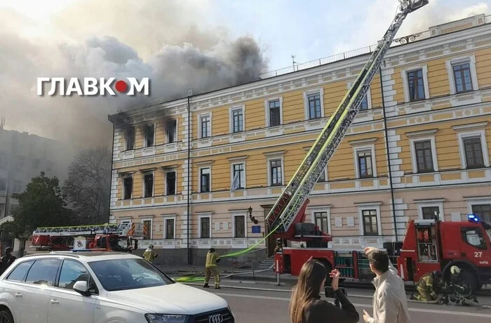 Депутатка Безугла «пожаліла» Національну академю наук України, яку розбомбили росіяни