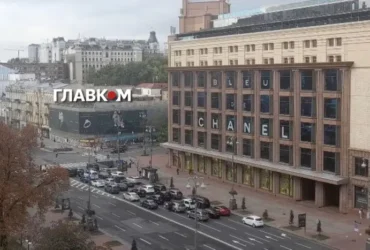 Режим «Усім червоний»: чи працює хвилина мовчання до дорогах у Києві? Відео з центру столиці