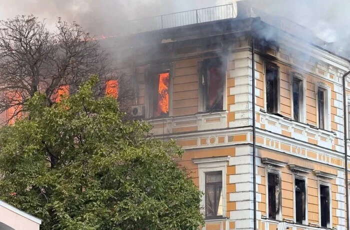 Удар по Академії наук у Києві: кількість поранених зросла, є загибла