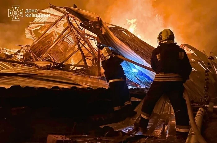 Пожежі спалахнули у чотирьох районах Київщини: постраждала людина