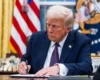 Трамп підписав угоду про ШІ, але неправильно написав свою посаду (фото)
