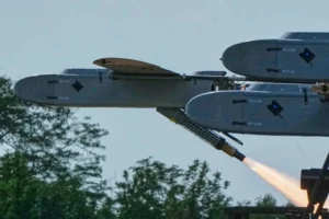 Українські дрони вдарили по газових об’єктах РФ в Арктиці, встановивши рекорд дальності та налякавши ЄС – Bloomberg