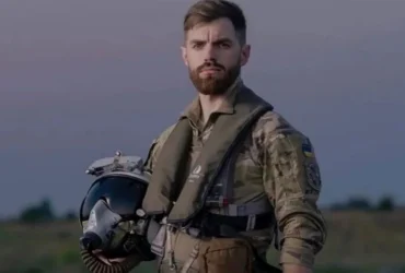 Вулиця на честь легендарного пілота Джуса може з’явитися у Києві: як проголосувати