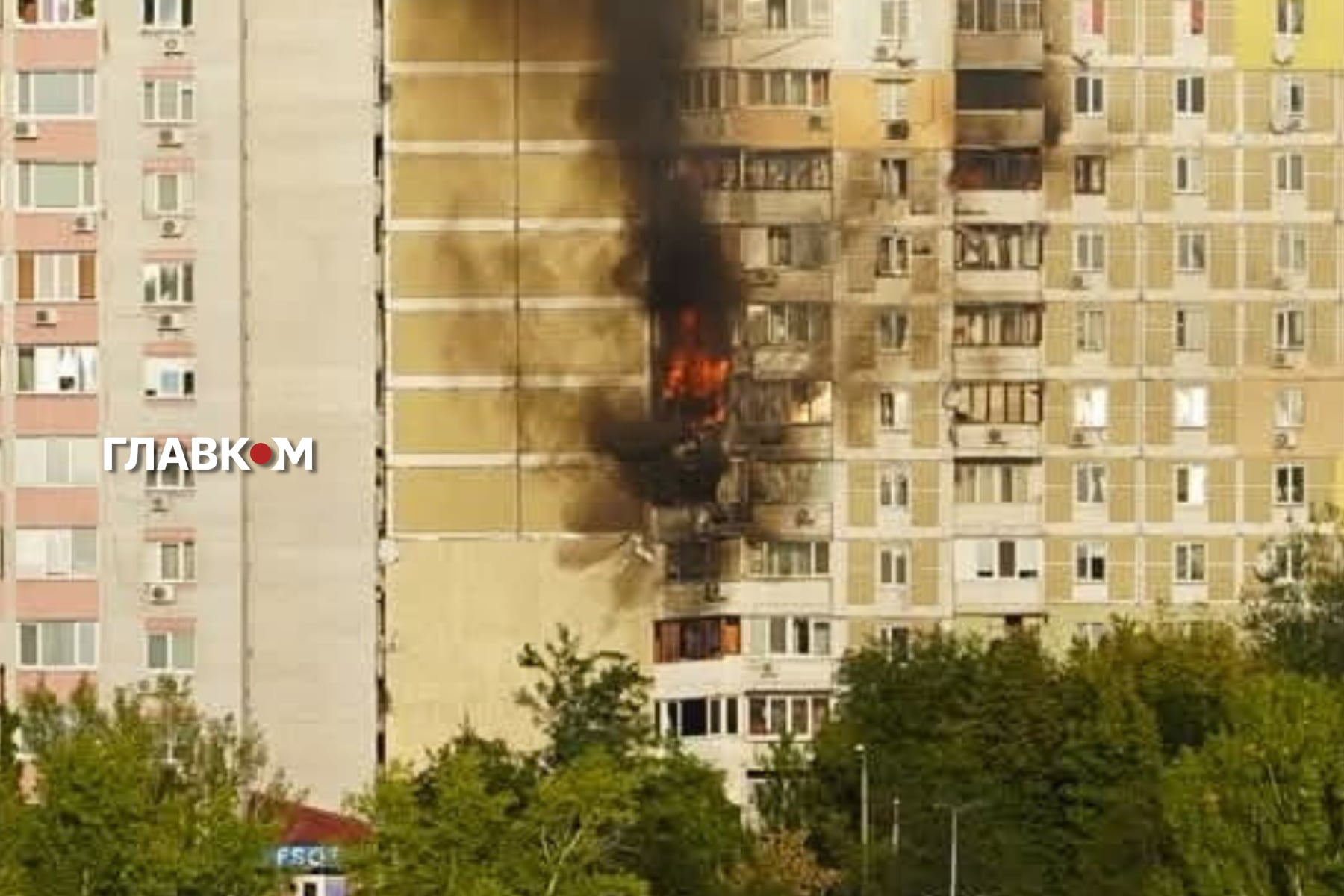 У Києві дрон влучив у багатоповерхівку фото 1