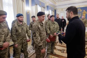Зеленський нагородив українських танкістів