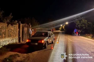Водій ВАЗ збив 75-річну жінку у Василькові: потерпіла в лікарні