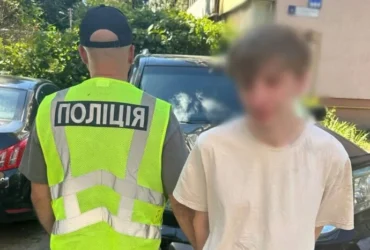 Затримано 24-річного киянина, який підозрюється у торгівлі гранатами та набоями