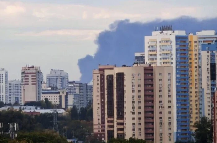 У Самарі знову палав НПЗ, атакований напередодні дронами