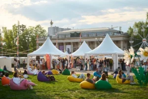 «Книжкова країна» змінює формат: у Києві відбудеться понад 40 подій (програма)