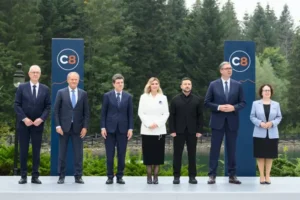 Саміт «Карпатської вісімки»: хто з іноземних лідерів прибув до України
