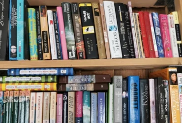 Латвія заборонила ввозити книги з Росії та Білорусі