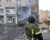 Атака на Київ: у Голосіївському районі з охопленої димом будівлі врятовано двох людей