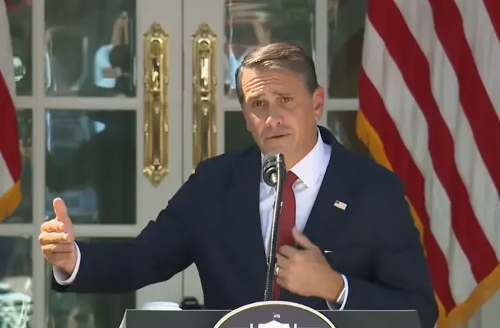 Російський олігарх оплатив весілля Трампа-молодшого. Генпрокурор США відкинув розслідування