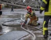 Атака на Київ: у Подільському районі виникла пожежа в 16-поверхівці