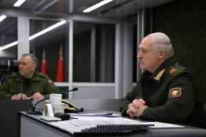 Лукашенко вирішив «струснути» білоруську армію і заговорив про мобілізацію