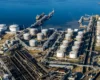 Нафтові доходи Росії впали до найнижчого рівня за півроку – Bloomberg