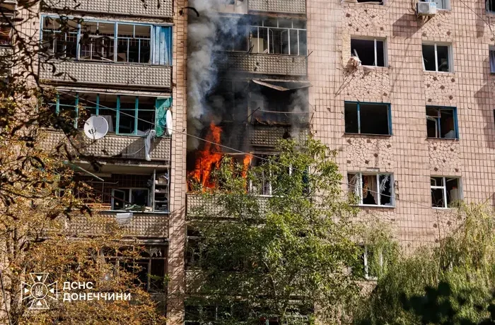 РФ вдарила КАБами по житловій забудові у Краматорську: є загиблі та постраждалі