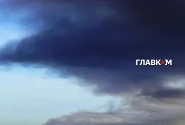 Росіяни вдарили ракетами по Запоріжжю: постраждали люди, виникла пожежа