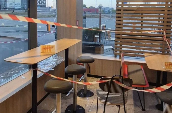 Російська атака пошкодила McDonald’s у Києві