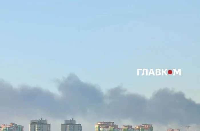 У Голосіївському районі Києва почалася пожежа після атаки РФ