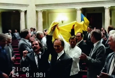 Нардепи, які 35 років тому голосували за Незалежність, отримають солідні виплати – законопроєкт