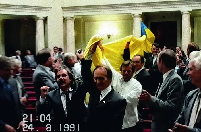 Нардепи, які 35 років тому голосували за Незалежність, отримають солідні виплати – законопроєкт