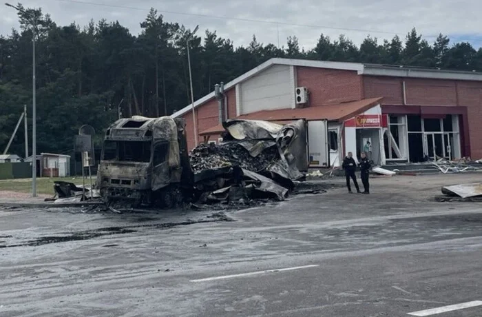 Польща відреагувала на російські удари біля свого кордону