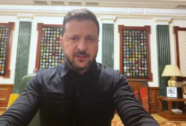 Зеленський розповів, коли Рада розгляне звільнення Руслана Кравченка