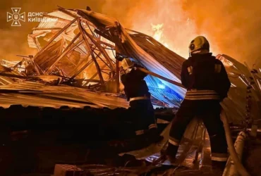 Атака на Київщину: у Бучанському районі палає підприємство