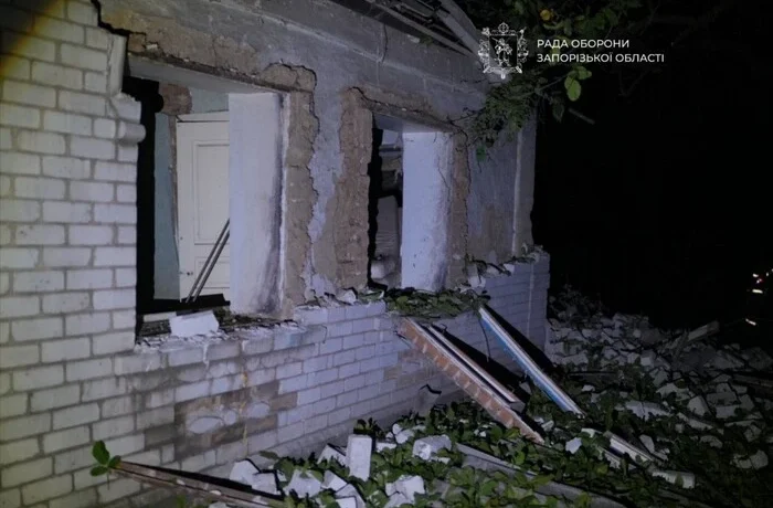 Росіяни вдарили по будинку в Запоріжжі: є руйнування
