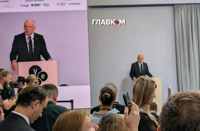 «У Путіна поїхала кукуха», а у нас – інфляція війни: про що «шепотілися» на закритій конференції Пінчука