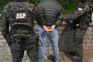 З України намагалися вивезти зразки зброї: правоохоронці розповіли подробиці