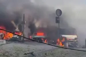 Окупанти атакували Павлоград: є загиблі, щонайменше 18 людей постраждали