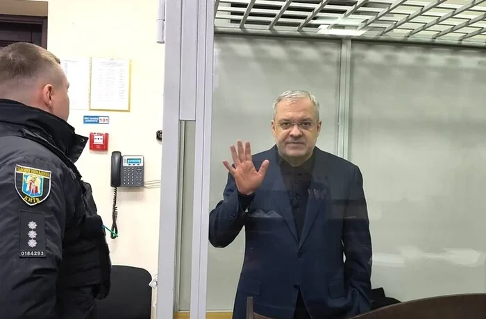 Знімав маєток за $3 тис. у місяць і приховав оплату за навчання дітей. НАЗК перевірило декларацію Галущенка