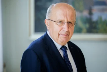 Єврокомісар зробив гостру заяву після удару Росії по будівлі СБУ