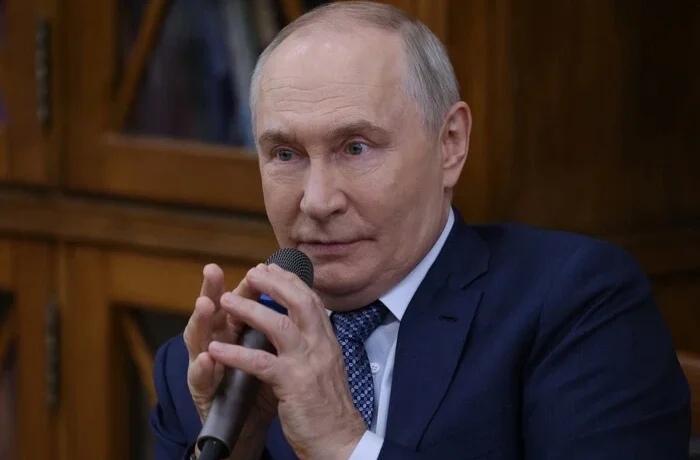 Путін закликав росіян готуватися до дефіциту бензину
