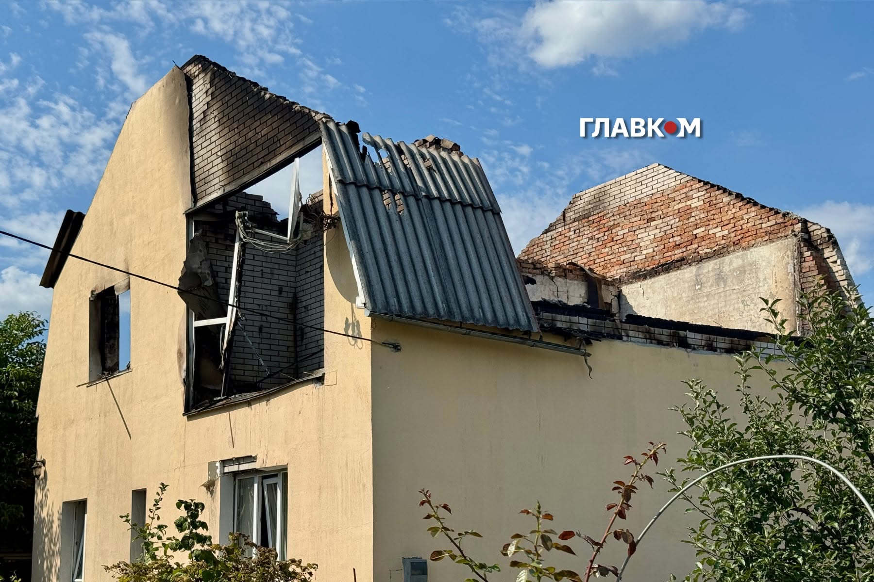 Будинок сусідів Світлани, звідки людям довелося вибиратися через заблокований вихід